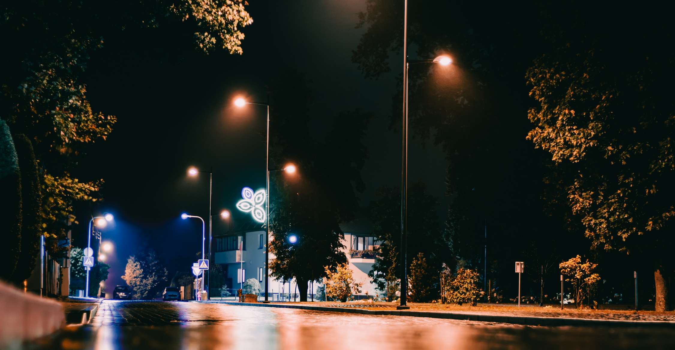 樓宇自控系統，弱電設備監控，高效建筑管理，減少人工成本