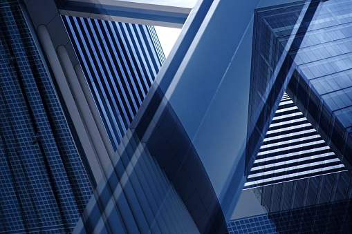 市場主流能耗系統品牌:三水(圖1) double-exposure-close-up-of-architectural-fragment-with-complex-geometric-structure.jpg