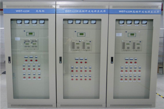 直流屏、微機保護測控裝置(圖1)